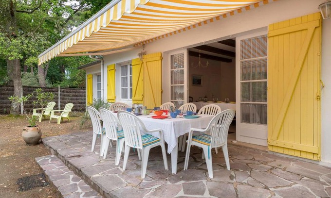 Saint-Brevin-les-Pins House | Maison familiale dans les pins à 300 m de la Plage