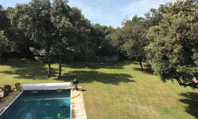 Bagnols-sur-Ceze House | Maison Familiale Avec Piscine