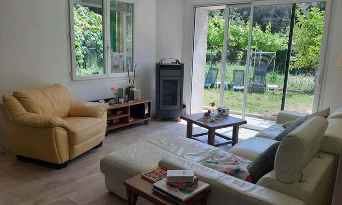Toulon Villa | Maison Familiale Avec Grand Jardin, en Bordure de la Coulée Verte