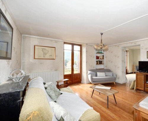 Aspres-sur-Buech House | Maison familiale accueillante à Aspres-sur-Buëch avec balcon