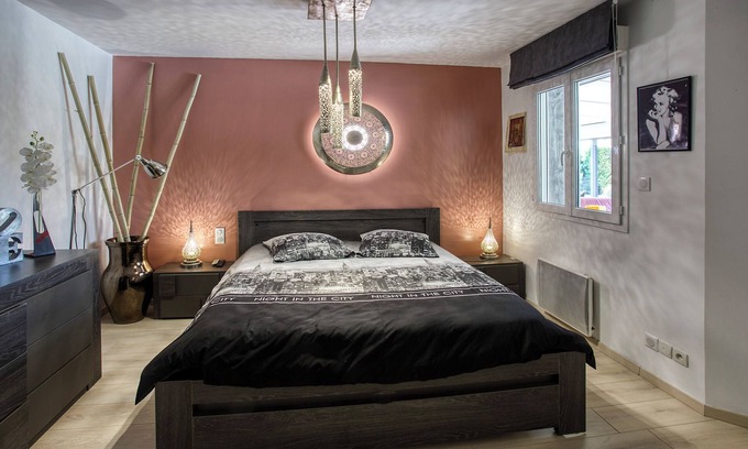 Chateauneuf-sur-Charente Villa | Maison 240 m² 3 Chambres Piscine Jaccuzzi Intérieur Jardin Grand Salon