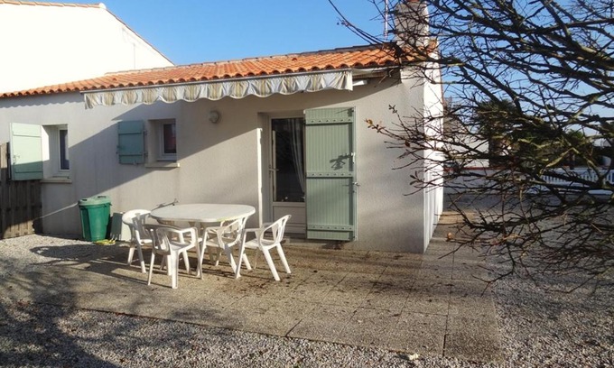La Faute-sur-Mer House | Maison Individuelle Proche Plage, 5 Pers., Terrasse, Wi-Fi, Parking, Calme - FR-1-476-81