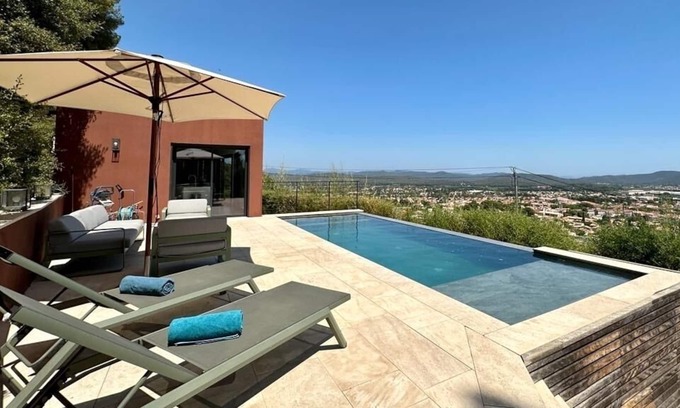 La Farlede House | Maison Moderne Avec vue Imprenable, Piscine et Jardin
