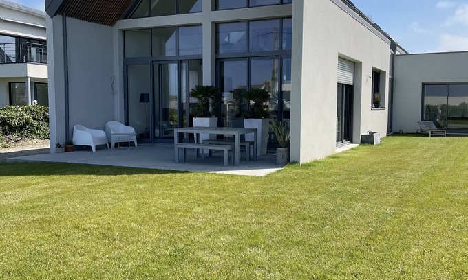 Le Conquet House | Maison Moderne Darchitecte, vue mer et Plage de Sable à Pied