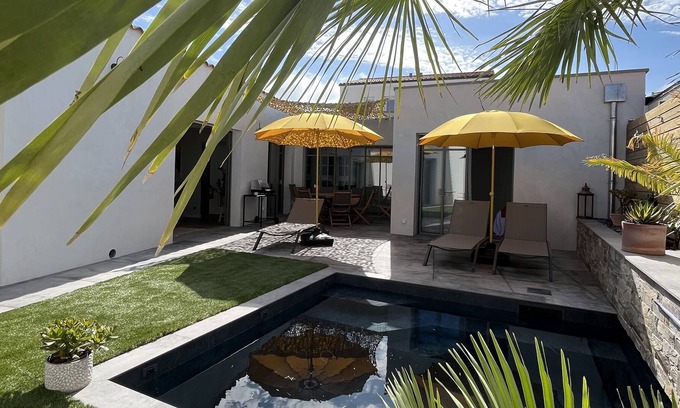 Notre-Dame-de-Monts House | Maison Neuve de Village Avec Piscine 6/8 Personnes