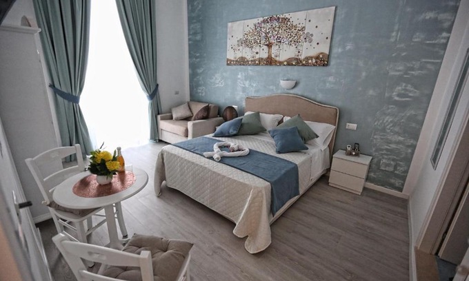 Naples City Centre Bed & Breakfast | Maison Nilo 15