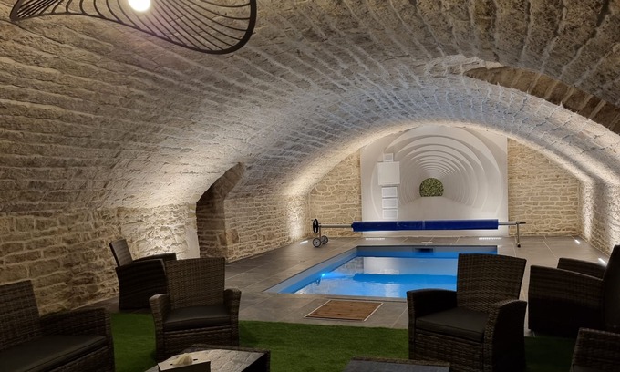 Nuits-Saint-Georges House | Maison Paisible Avec Piscine et Jacuzzi