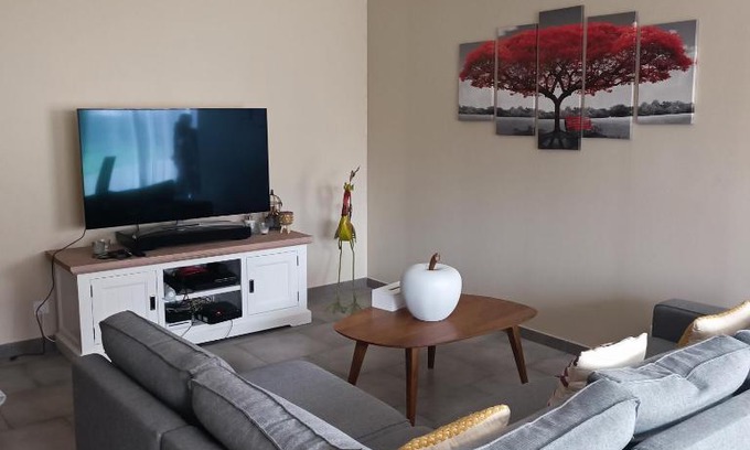 Aigne Bed & Breakfast | Maison pour location de chambre circuit 24H et GP