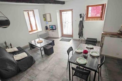 Puylaurens Apartment | Maison Puylaurentaise