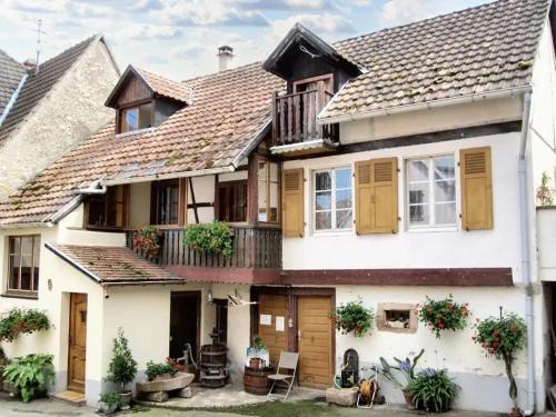 Ingersheim House | Maison spacieuse à Ingersheim avec vue sur la montagne