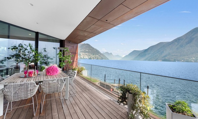 Paradiso Villa | Maison Sur l'Eau, Paradiso (Lugano), Switzerland