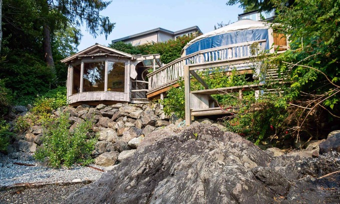 Tofino House | Maison Tofino - Oceanfront Home Steps to Downtown