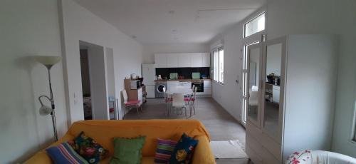 Riorges House | Maison ville agréable