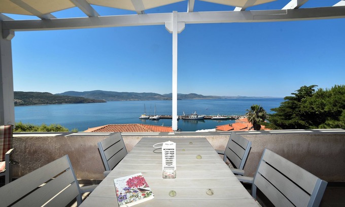 Mithimna House | Maisonette with outstanding sea view in Molyvos