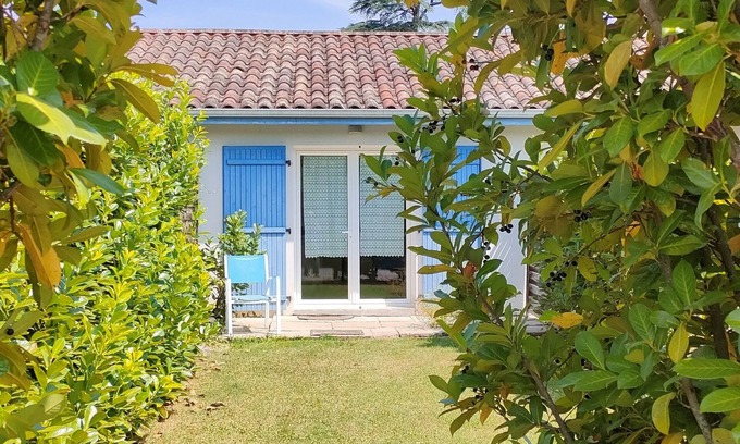 Escos House | Maisonnette n°1 Rez-de-jardin Campagne Frontière Pays Basque Béarn. Bain Rivière