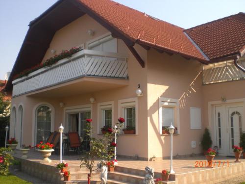 Buk House | Majláth Vendégház