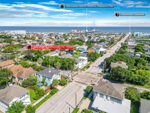Galveston House | Make new memories at Galvez Cottage