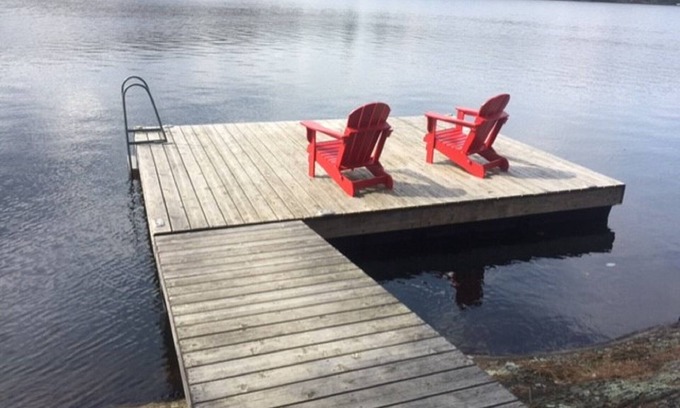 Minett Cottage | Make your Memories Waterfront Cottage