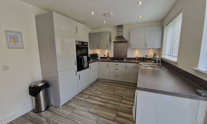 Merthyr Vale House | Make your self at home, bike park wales 🏴