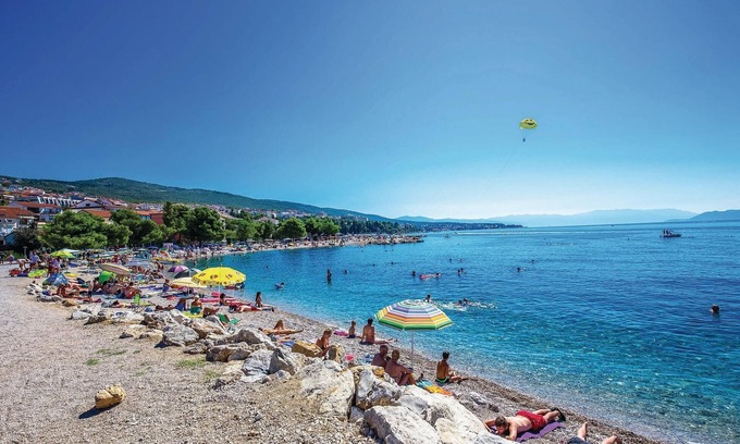 Hreljin House | Make yourself comfortable for two in this compact vacation apartment with sea view.