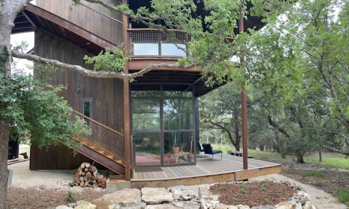 Fredericksburg House | Maker's tree tower on 5 wooded acres, peaceful and unplugged