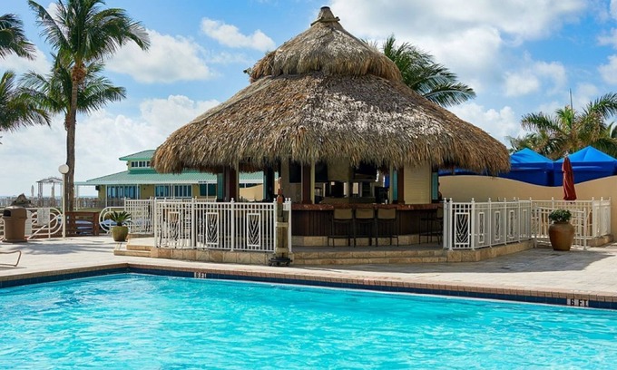 Sunny Isles Beach Resort | Making The Best Memories Along The Way! 2 Convenient Units, Pool, Pets Allowed