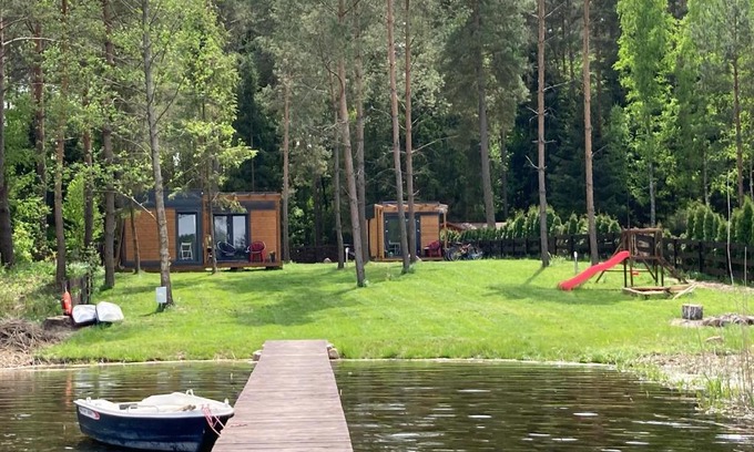 Szeligi Cabin | Makosieje Resort-bon turystyczny,15m od brzegu,widok na jezioro,ogrzewanie,wi-fi