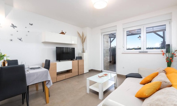 Rosini House | Malas Home in Tar-Vabriga