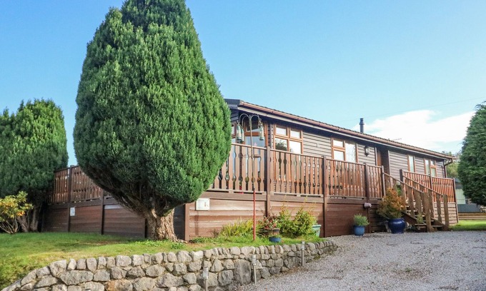 Yealand Conyers Cottage | MALLARD LODGE, family friendly, with a garden in Carnforth