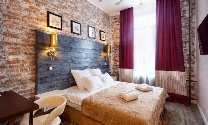 Severodvinsk Hotel | Mama Leone Hotel