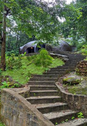 Devikolam Villa | Mamalakandam Rock Cave at Diya Homestay