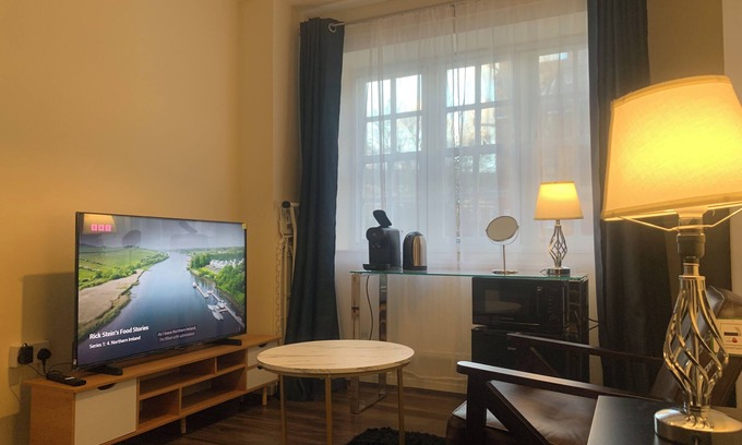Pimlico Apartment | Man Cave I Soho down town London