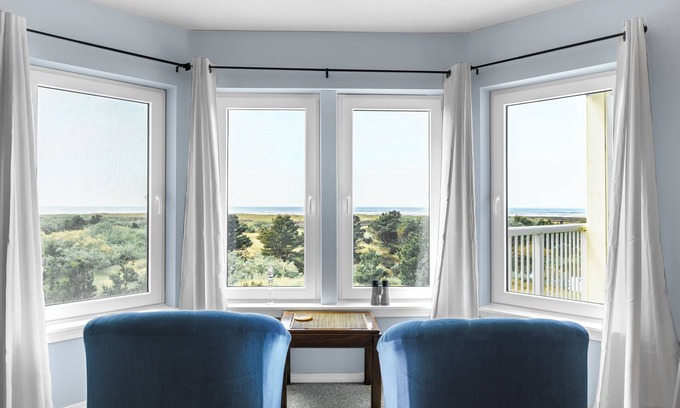 Long Beach Condo | Mana Kai 2nd floor w/view of the ocean and beach