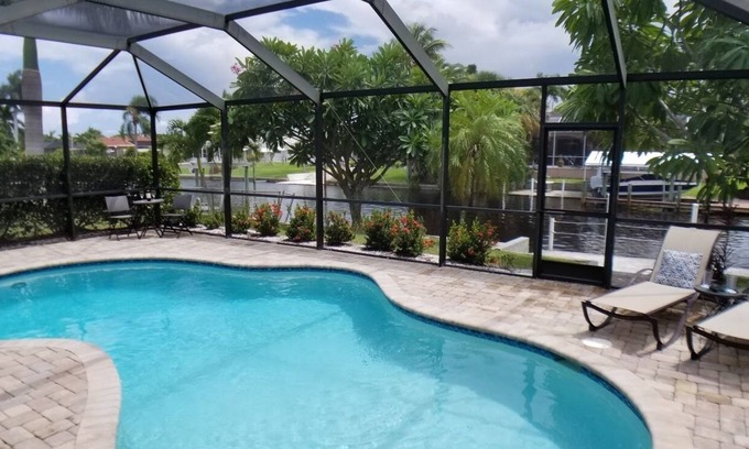Yacht Club House | Manatee Retreat Cape Coral Yacht-Club WiFi/Saltwater-Pool/Direct River Access