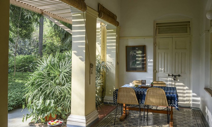 Ellis Bridge House | Mangalbag Gallery and Residency