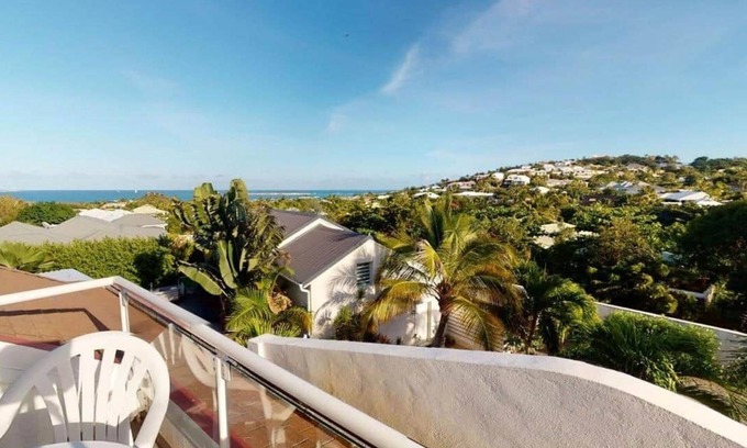 French Cul de Sac Apartment | Mango Loft with jacuzzi and view