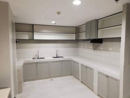 Ermita Apartment | Manila Real Residences Studio 8A