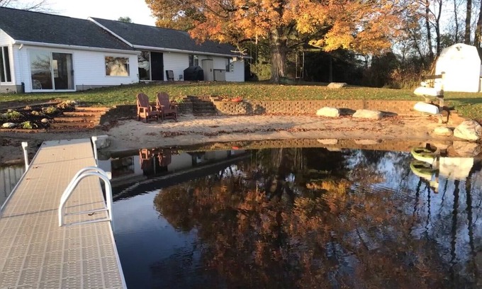 Sheridan House | Mann Lake Cottage, Year Round, Pet friendly, sleeps 14, private relaxing, groups