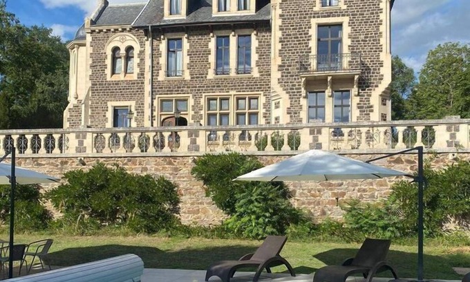 Parentignat Hotel | Manoir des Reves Sauvages