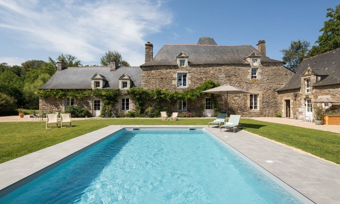 Malansac Bed & Breakfast | MANOIR DU VAU D'ARZ - Bed and Breakfast LA CATHEDRALE