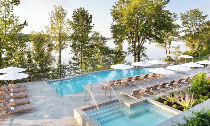 North Hatley Hotel | Manoir Hovey