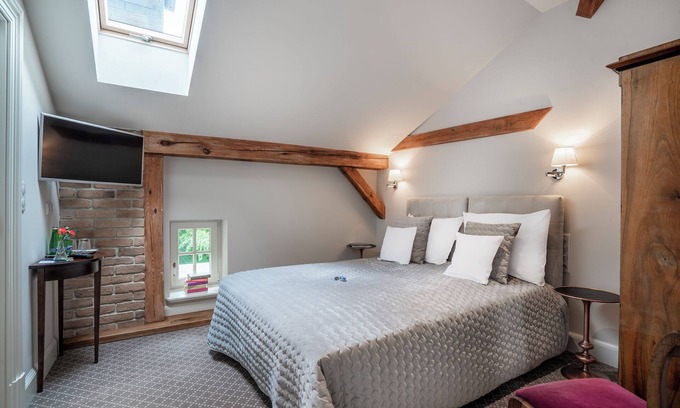 Nowe Warpno Bed & Breakfast | Manowce Palace - Small Double or Twin Room (Room 10)