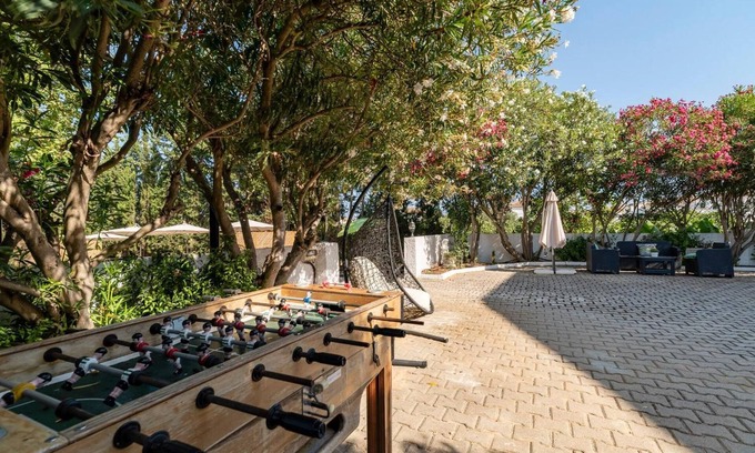 Manta Rota Bed & Breakfast | Manta Guest