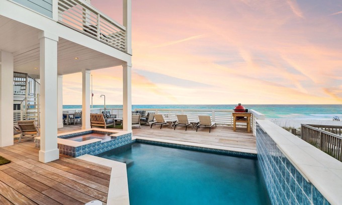Sunnyside House | Manta Ray @ Panama City | Gulf Front w/Private Pool + Beach Access | Sleeps 38