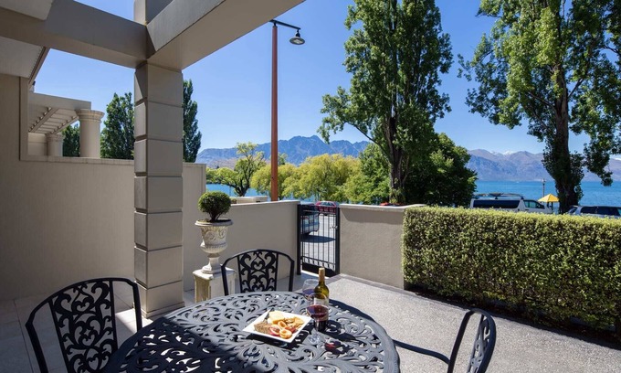 Queenstown Apartment | Manuka Lakeside Apt, Fire Place, Free Parking, CBD