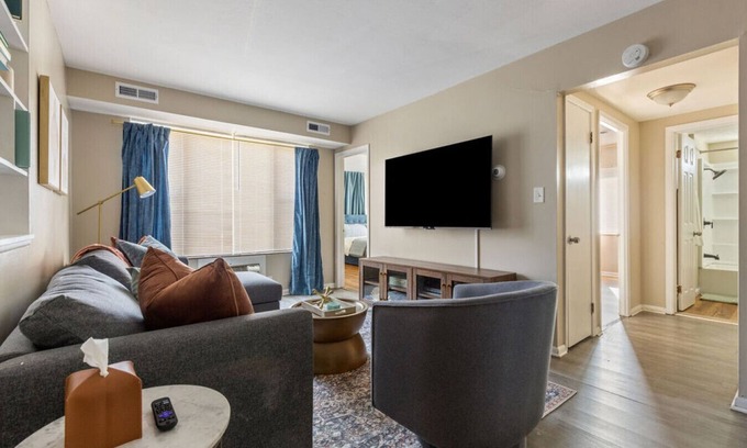 Maple Heights Apartment | Maple Heights Sweet - Libby Unit 7