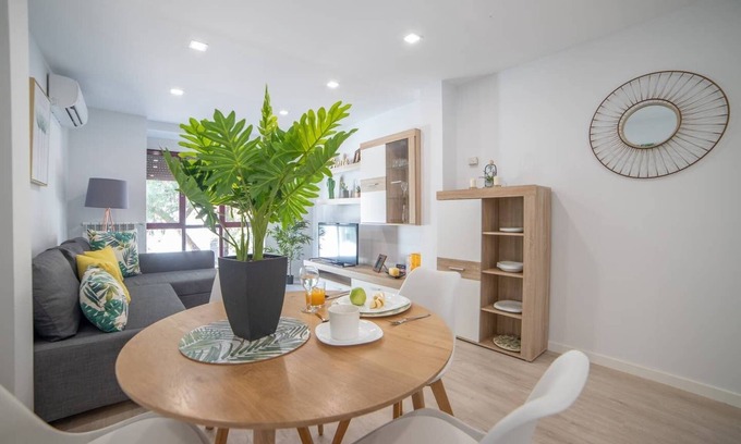 Hortaleza House | Mar de Cristal Apartment ★ Parking ★ AC