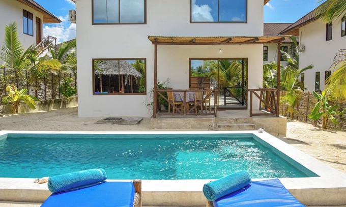 Bwejuu Villa | Maracuja Villa Zanzibar 2 minutes from the beach!