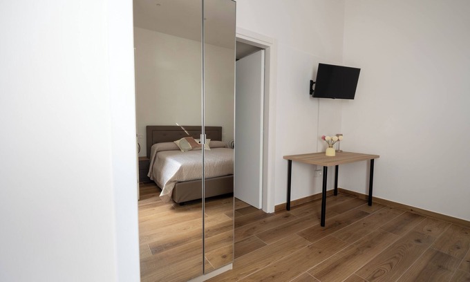 Torre Annunziata House | MARAF Rooms Mars