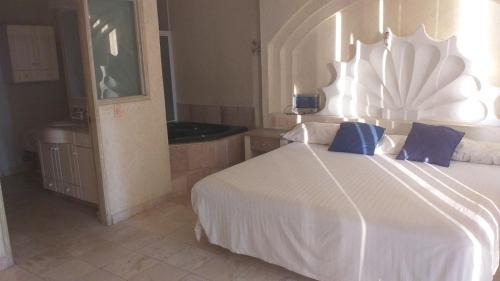 Club Deportivo Apartment | Marbella 25